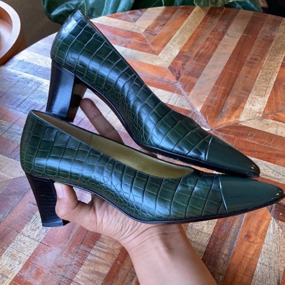 Vintage Bruno Magli Green Crocodile Embossed Pumps - Picture 6 of 8
